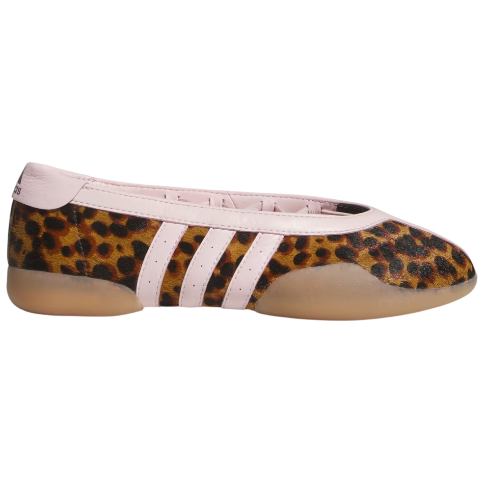 Multicolor sneaker with a prominent brand logo on a white background