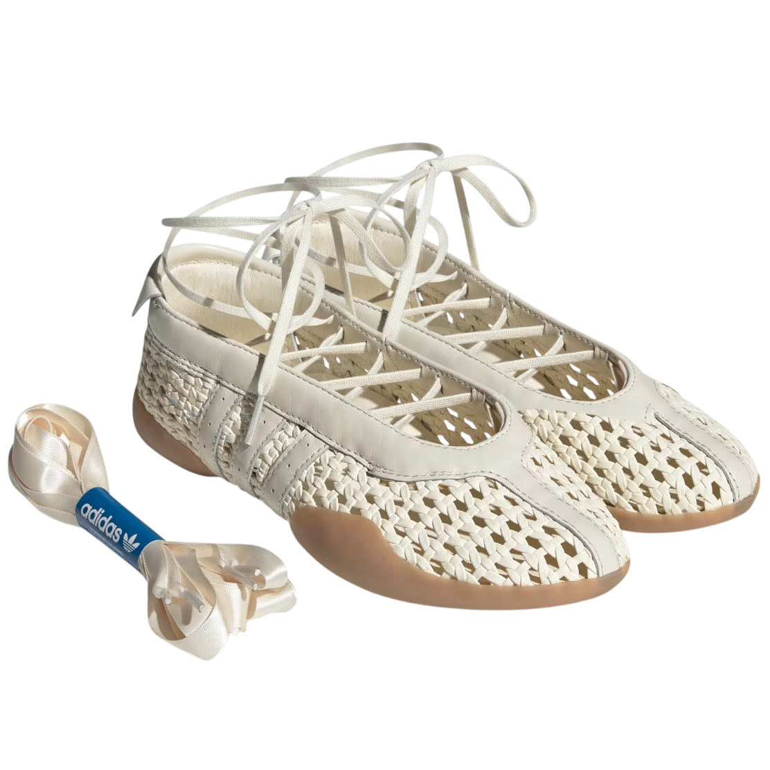 TAEKWONDO_MEI_SHOES_White_KI3582_15_hover_standard-Photoroom.png