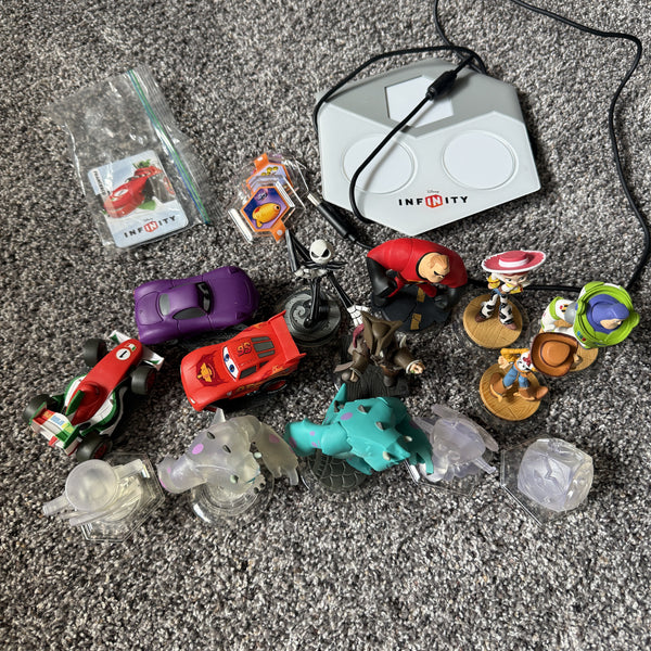 Disney Infinity Lot — 14 Figures, Vehicles, Base & Power Disc — photo 1