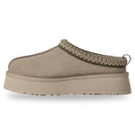 Beige slip-on shoe with platform sole on a white background - Image 3