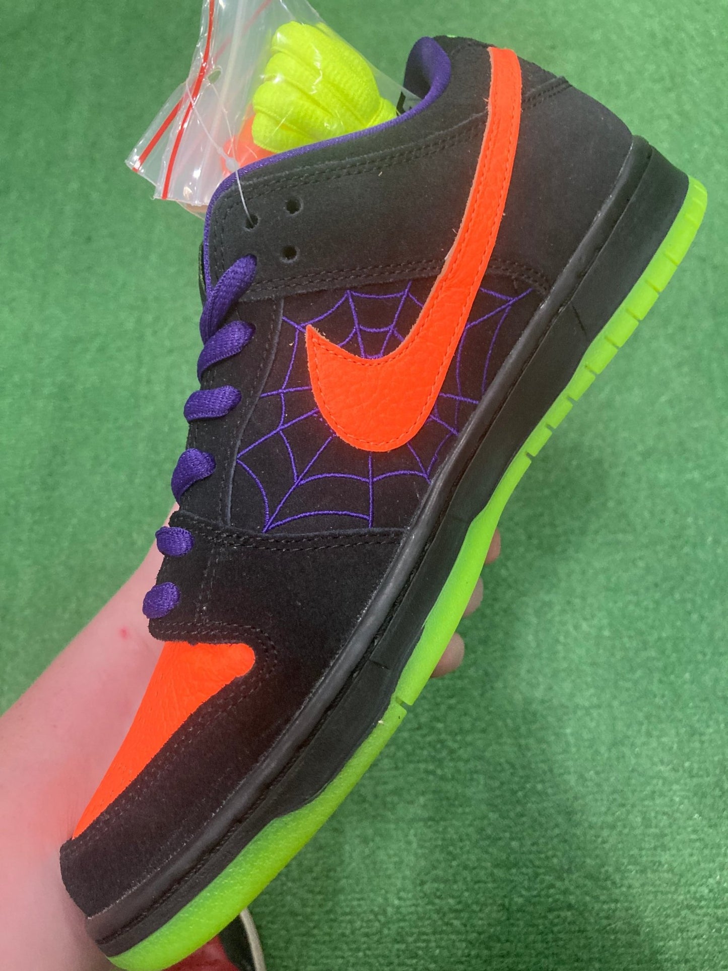 Nike SB Dunk Low Night of Mischief Halloween - Supra Sneakers