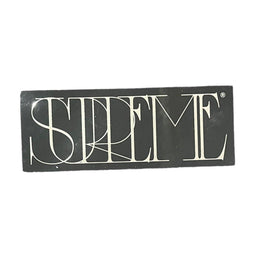 Supreme adesivo in stile vecchio con scrittura corsiva